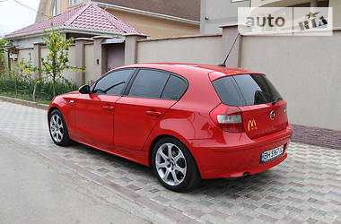 Хетчбек BMW 1 Series 2005 в 