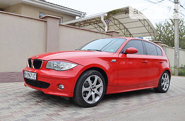 Хетчбек BMW 1 Series 2005 в 