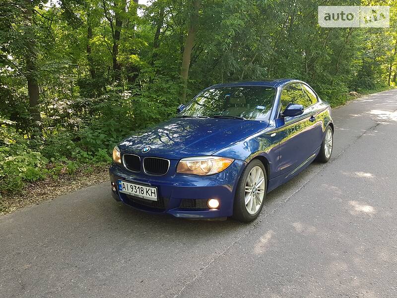 Купе BMW 1 Series 2012 в 