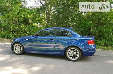 Купе BMW 1 Series 2012 в 