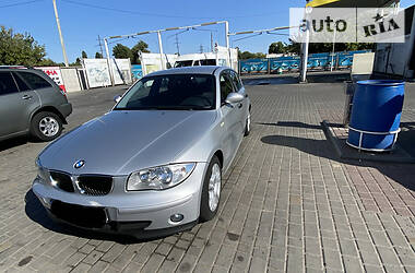 Хэтчбек BMW 1 Series 2005 в Кременчуге