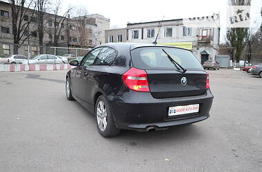 Хэтчбек BMW 1 Series 2008 в Харькове