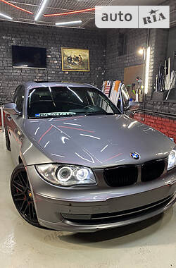 Хэтчбек BMW 1 Series 2010 в Львове