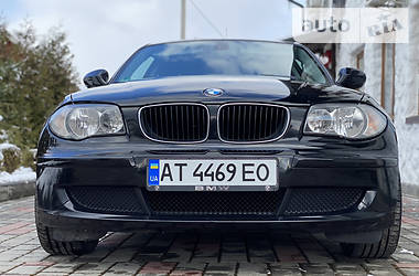 Хэтчбек BMW 1 Series 2010 в Коломые