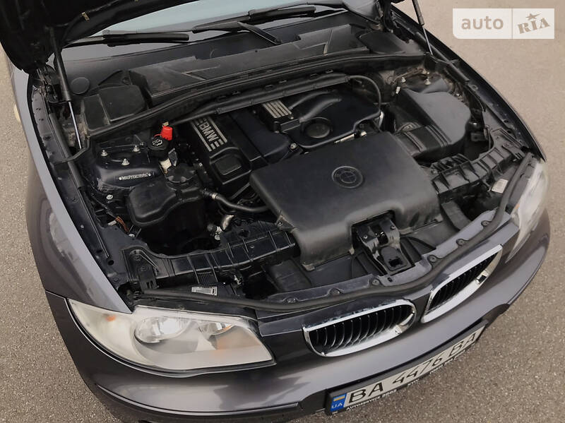 Хэтчбек BMW 1 Series 2005 в Киеве