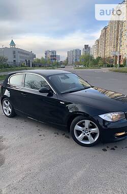 Купе BMW 1 Series 2008 в Киеве
