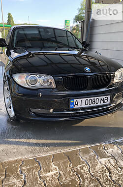 Хэтчбек BMW 1 Series 2011 в Киеве