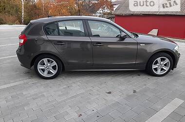 Хетчбек BMW 1 Series 2005 в Дубні