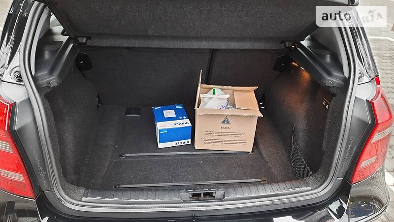 Хетчбек BMW 1 Series 2008 в Одесі