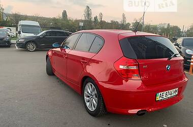 Хэтчбек BMW 1 Series 2008 в Киеве