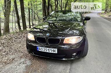 Кабриолет BMW 1 Series 2011 в Ужгороде