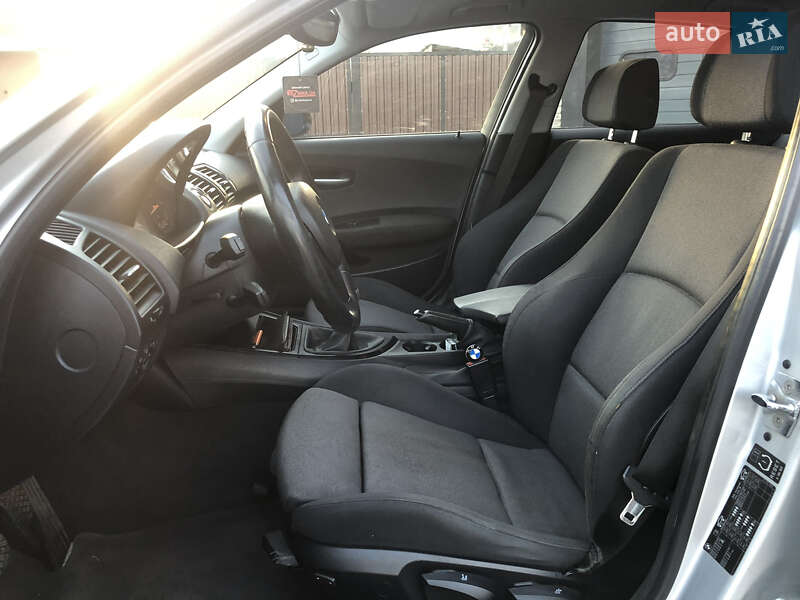 Хэтчбек BMW 1 Series 2006 в Черновцах фото 8 Хэтчбек BMW 1 Series 2006 в Черновцах