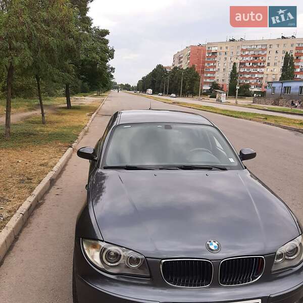 Хэтчбек BMW 1 Series 2007 в Запорожье