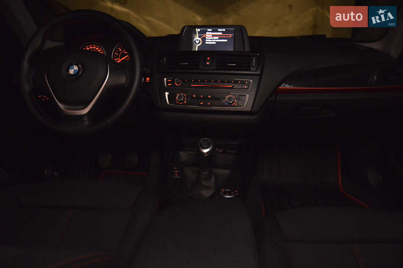 Хэтчбек BMW 1 Series 2012 в Львове