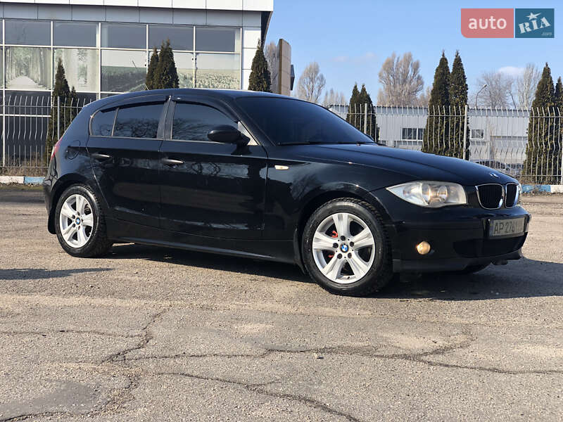 Хэтчбек BMW 1 Series 2005 в Запорожье