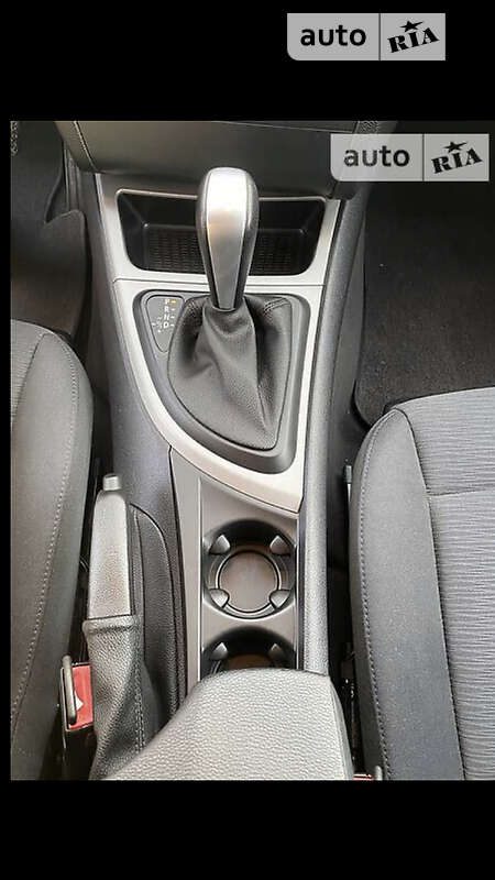 Хэтчбек BMW 1 Series 2010 в Херсоне