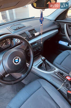 Хэтчбек BMW 1 Series 2007 в Мукачево