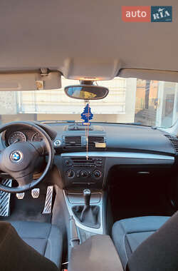 Хэтчбек BMW 1 Series 2007 в Мукачево