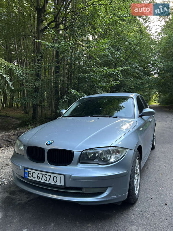 Хэтчбек BMW 1 Series 2008 в Львове