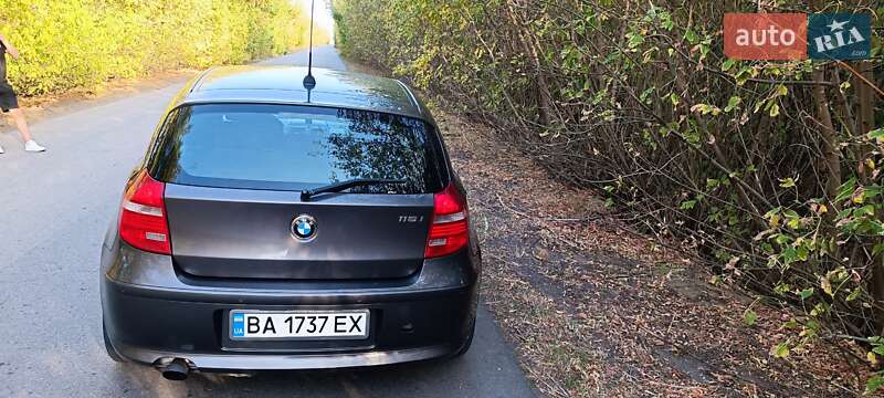 Хэтчбек BMW 1 Series 2008 в Александрие