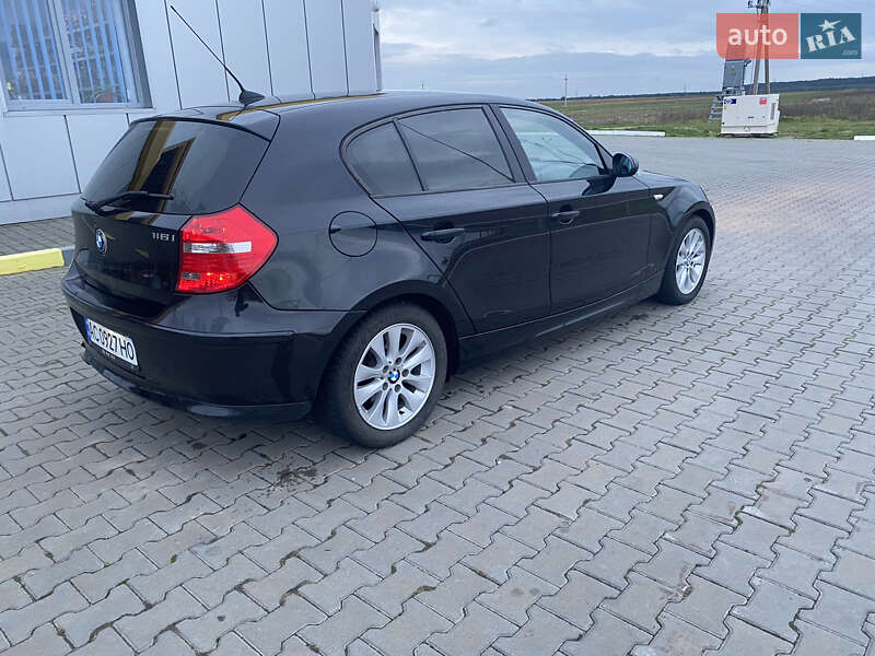 Хетчбек BMW 1 Series 2008 в Луцьку