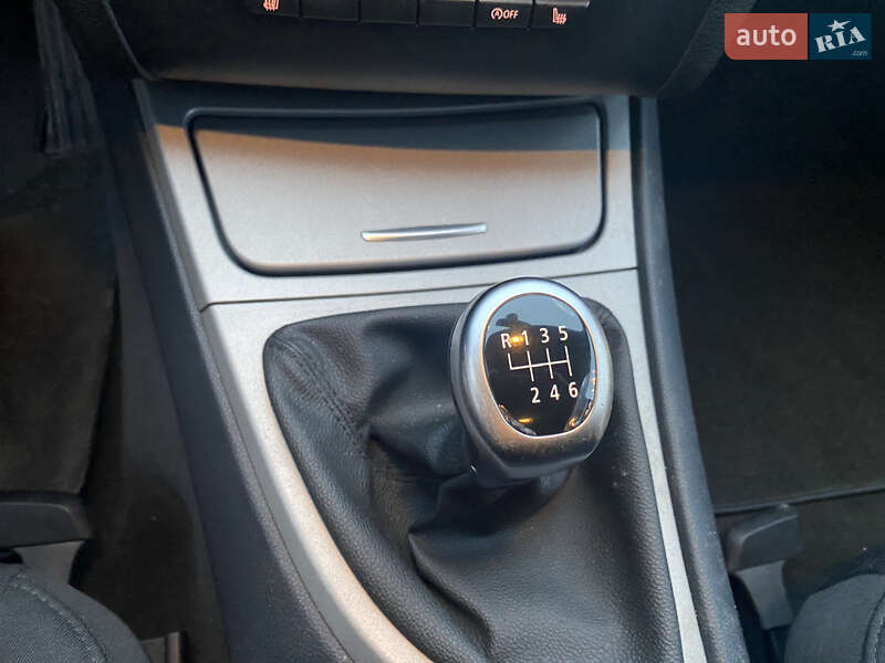 Хетчбек BMW 1 Series 2008 в Луцьку