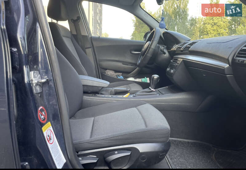 Хэтчбек BMW 1 Series 2006 в Киеве