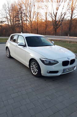 Хэтчбек BMW 1 Series 2012 в Новояворовске