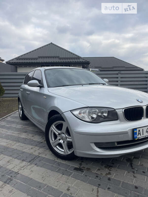 Хэтчбек BMW 1 Series 2008 в Киеве