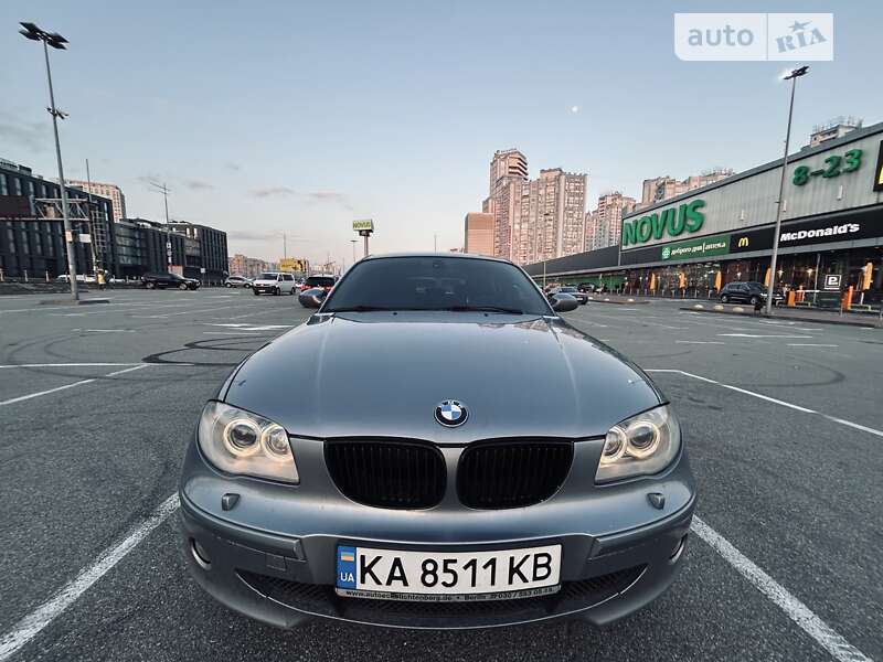 Хэтчбек BMW 1 Series 2005 в Киеве