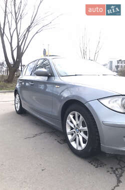 Хэтчбек BMW 1 Series 2007 в Львове