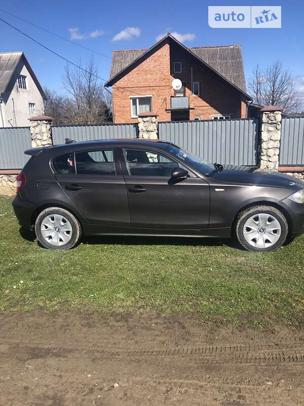 Хетчбек BMW 1 Series 2006 в Тернополі