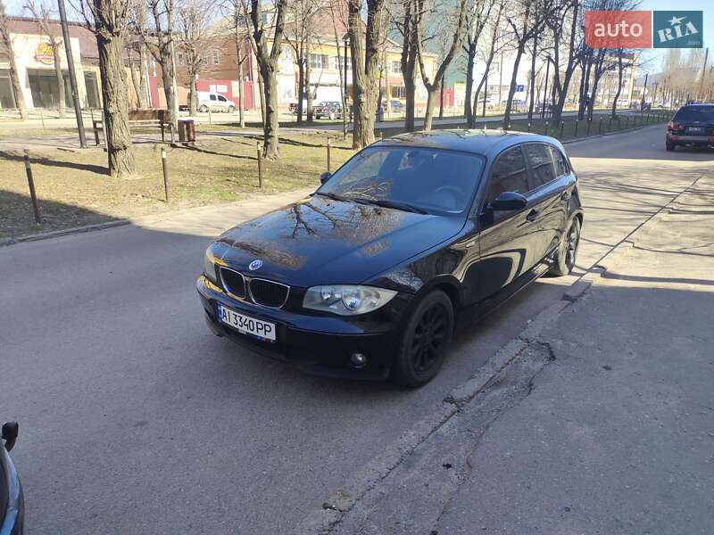 Хэтчбек BMW 1 Series 2005 в Белой Церкви