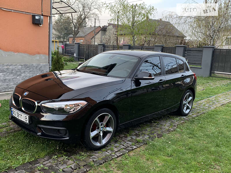 Хетчбек BMW 1 Series 2017 в Тячеві