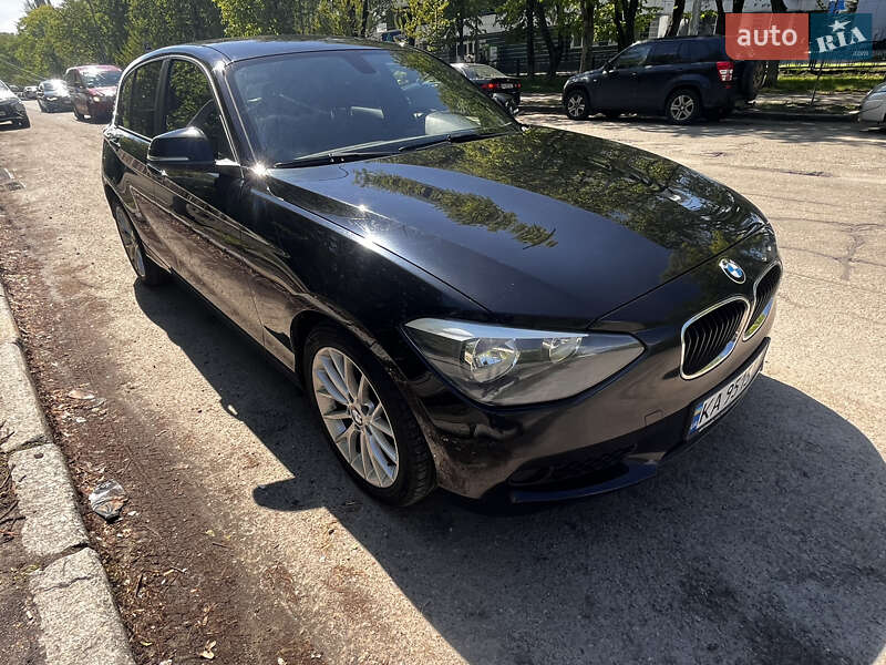 Хэтчбек BMW 1 Series 2012 в Киеве