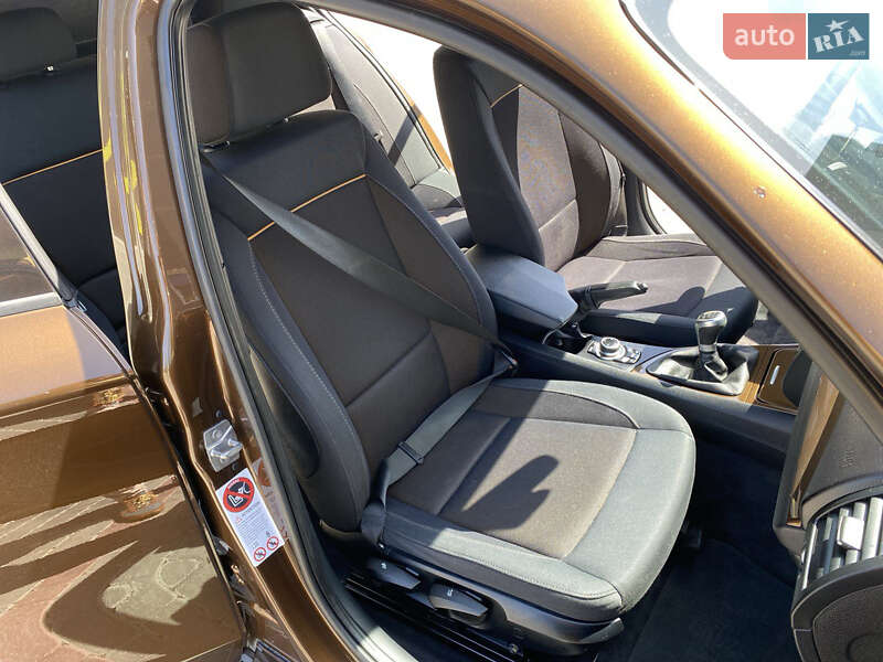 Хэтчбек BMW 1 Series 2011 в Ивано-Франковске
