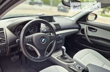 Хэтчбек BMW 1 Series 2010 в Луцке