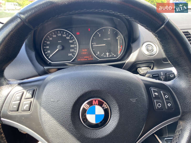 Хетчбек BMW 1 Series 2009 в Мукачевому