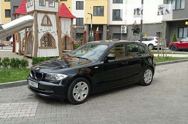 Хэтчбек BMW 1 Series 2010 в Ивано-Франковске