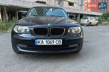Хэтчбек BMW 1 Series 2009 в 