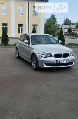 Хэтчбек BMW 1 Series 2010 в 
