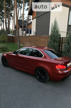 Купе BMW 1 Series 2010 в Бучі