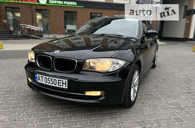 Хэтчбек BMW 1 Series 2008 в Коломые