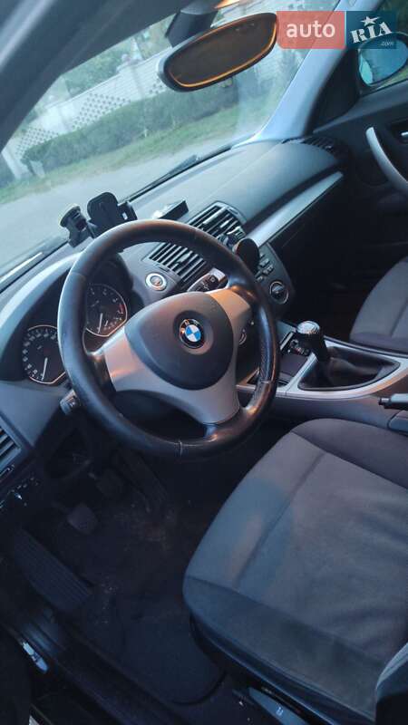 Хетчбек BMW 1 Series 2006 в Черкасах