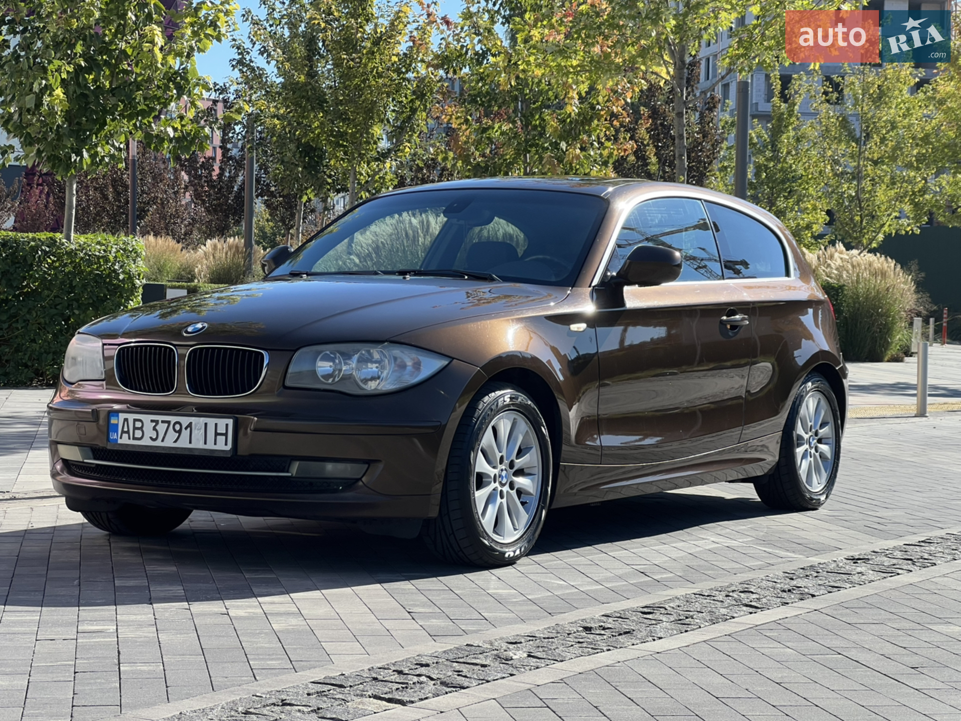 BMW 1 серії 2011 року