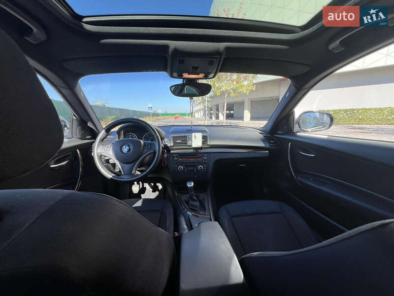 Хетчбек BMW 1 Series 2011 в Києві фото 13 Хетчбек BMW 1 Series 2011 в Києві