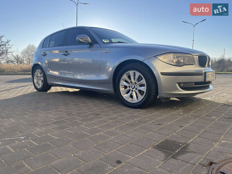 Хэтчбек BMW 1 Series 2009 в Львове