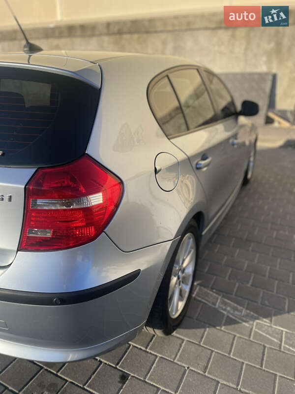 Хэтчбек BMW 1 Series 2009 в Львове