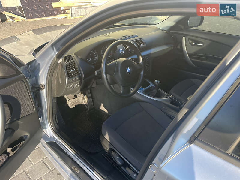 Хэтчбек BMW 1 Series 2009 в Львове