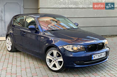 Хэтчбек BMW 1 Series 2010 в Ивано-Франковске